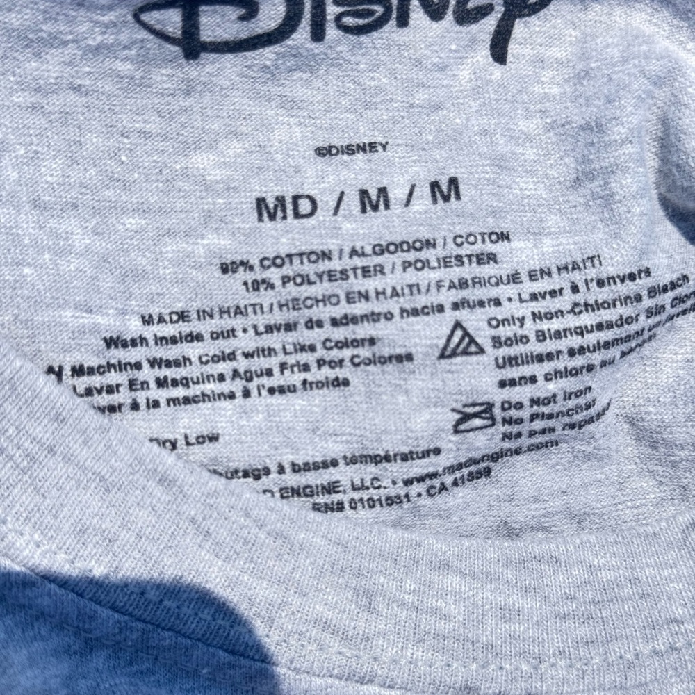 Sale🟢💲2/10‼️Disney Mickey Mouse  T-Shirt - Picture 6 of 6